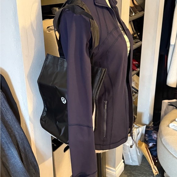 Lululemon Define Jacket Deep Indigo size 6 PERFECT - Picture 4 of 11